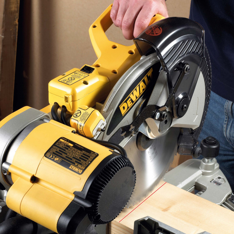 Scie à onglets à table retournable 305 mm avec  Système XPS - DEWALT | D27107XPS