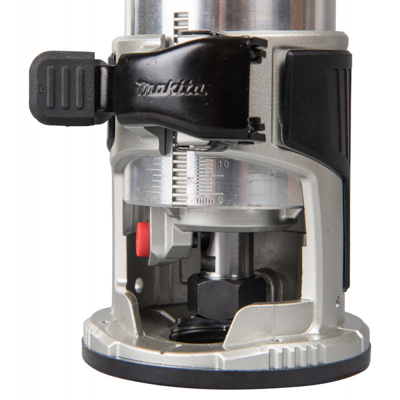 Défonceuse AFFLEUREUSE  XGT + BL4040×2 6&8MM  - Makita | RT001GM208